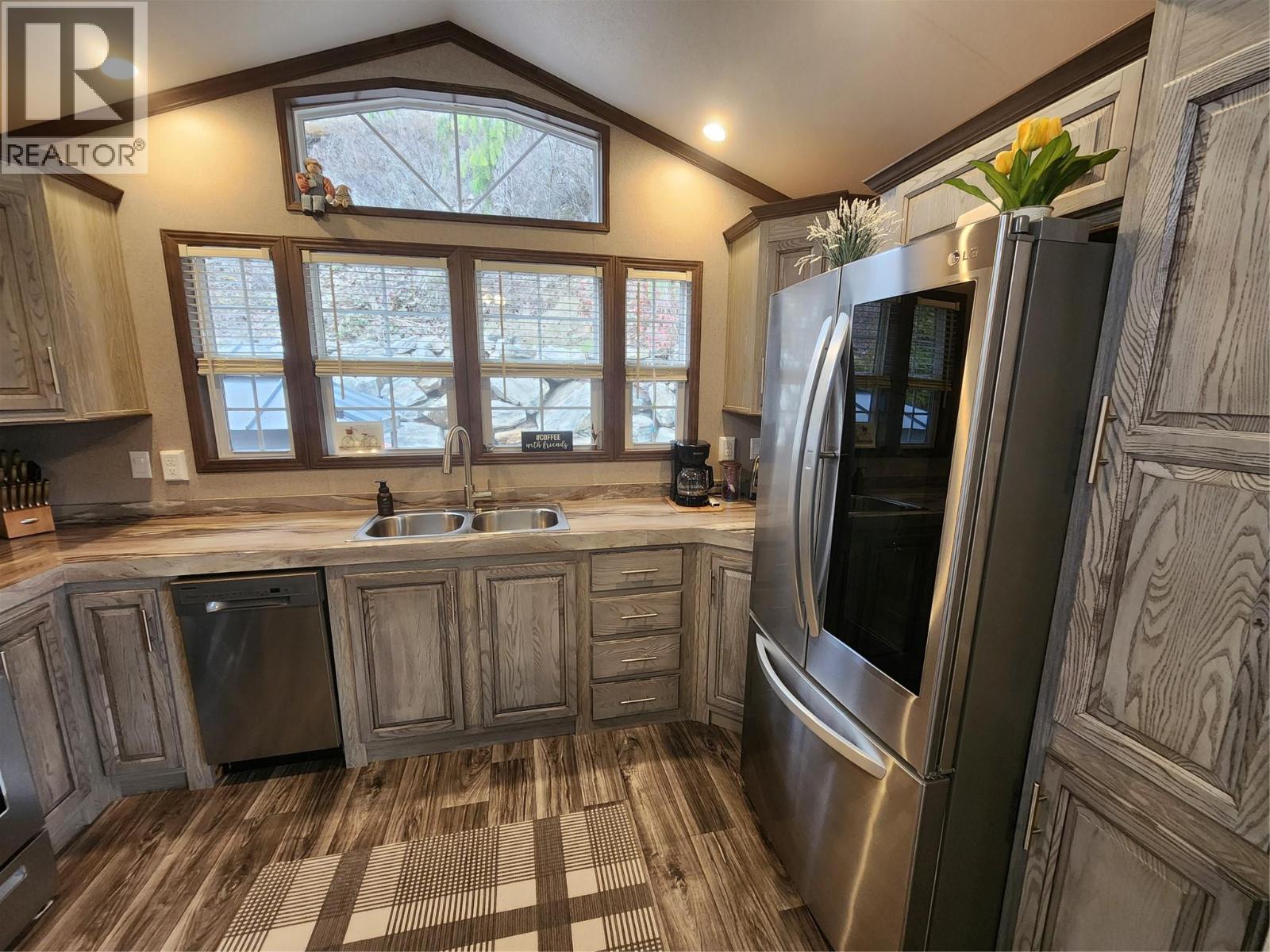 2633 Squilax-Anglemont Road Unit# 83, Lee Creek, British Columbia  V0E 1M4 - Photo 6 - 10381781