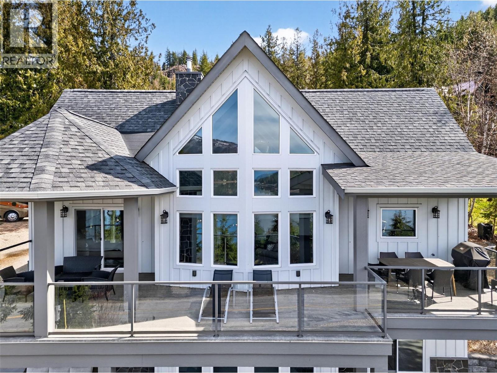 3216 Eagle Bay Road, Eagle Bay, British Columbia  V0E 1H1 - Photo 4 - 10381648