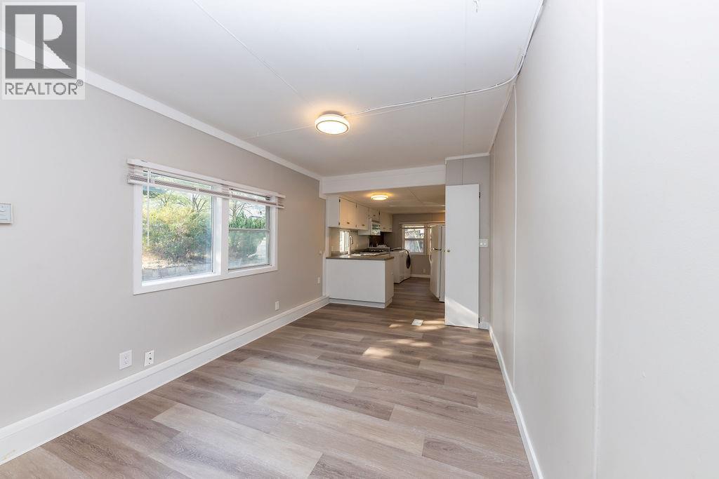 5362 Shelly Drive, Kamloops, British Columbia  V2C 5A7 - Photo 10 - 10381547