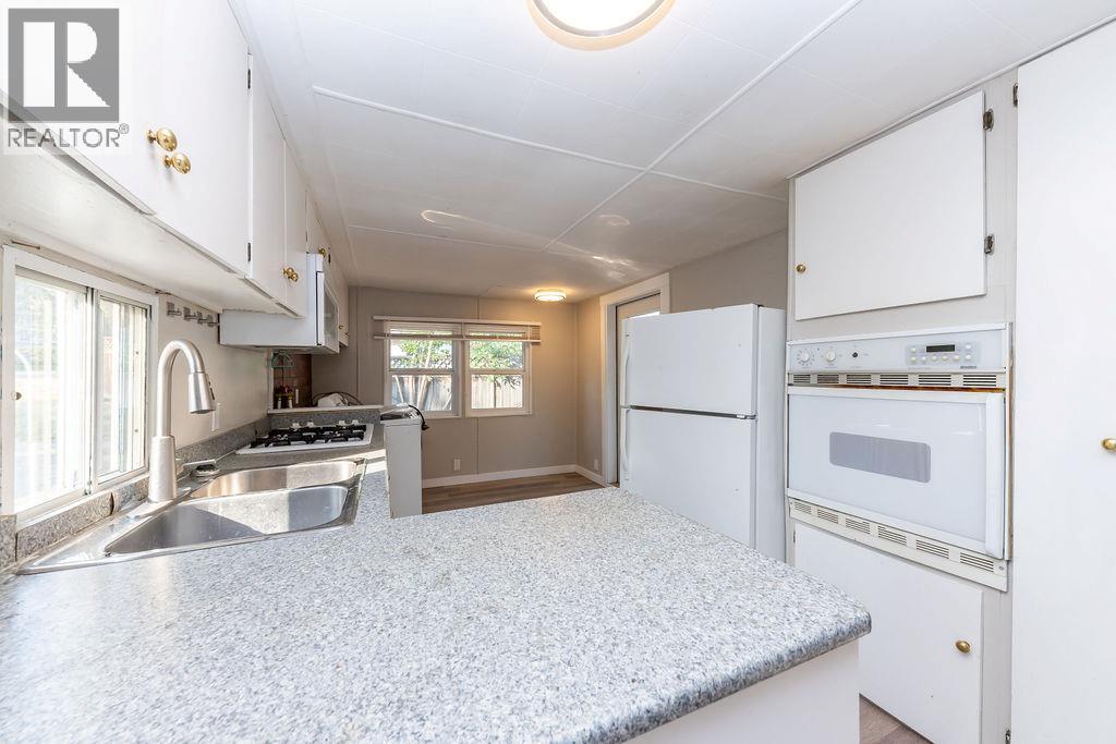 5362 Shelly Drive, Kamloops, British Columbia  V2C 5A7 - Photo 14 - 10381547