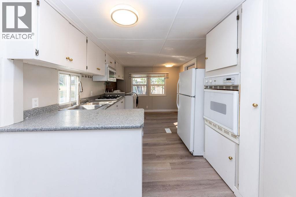 5362 Shelly Drive, Kamloops, British Columbia  V2C 5A7 - Photo 18 - 10381547