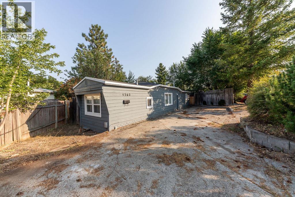 5362 Shelly Drive, Kamloops, British Columbia  V2C 5A7 - Photo 6 - 10381547