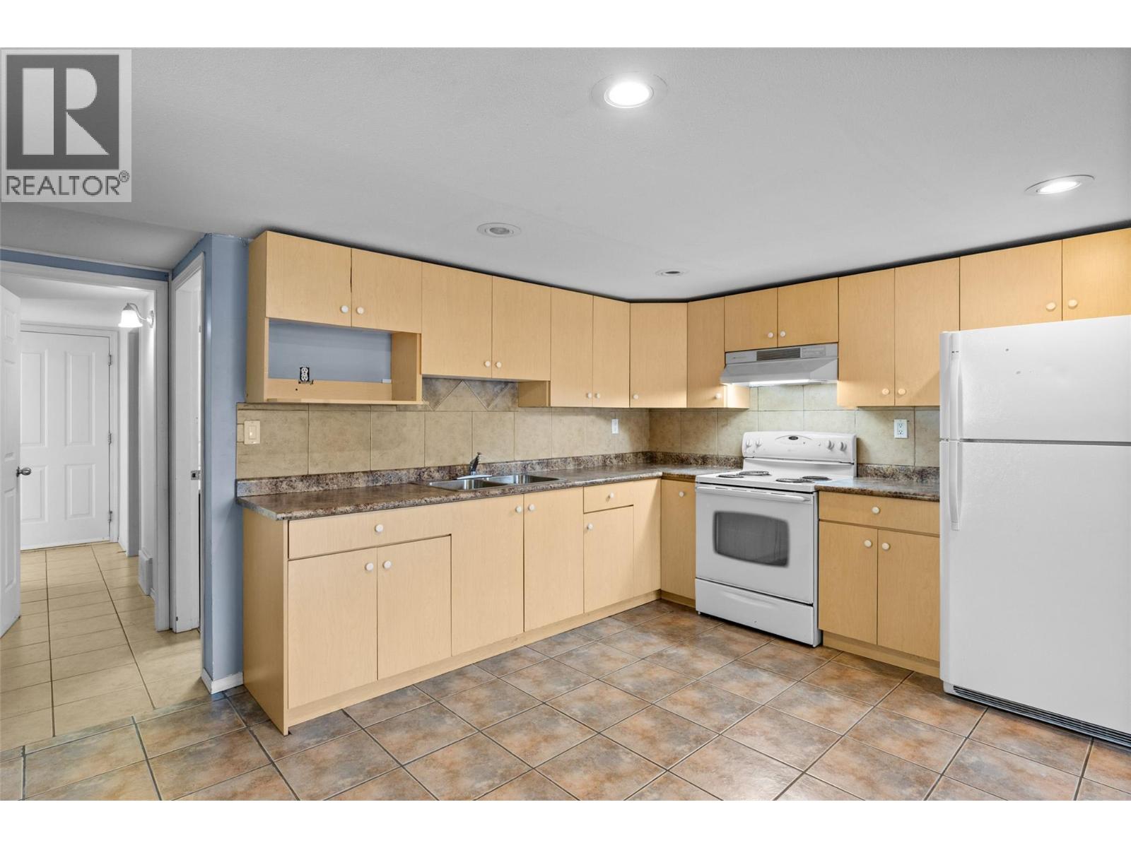 1322 Cornwall Street, Kamloops, British Columbia  V2B 2T4 - Photo 19 - 10381303