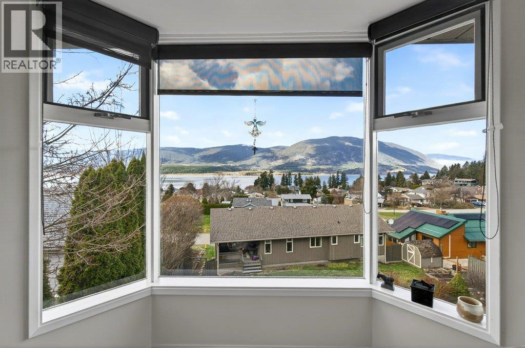 4751 Lakeshore Road Ne, Salmon Arm, British Columbia  V1E 3N8 - Photo 13 - 10381093