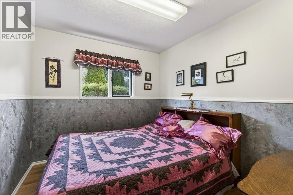 4751 Lakeshore Road Ne, Salmon Arm, British Columbia  V1E 3N8 - Photo 27 - 10381093