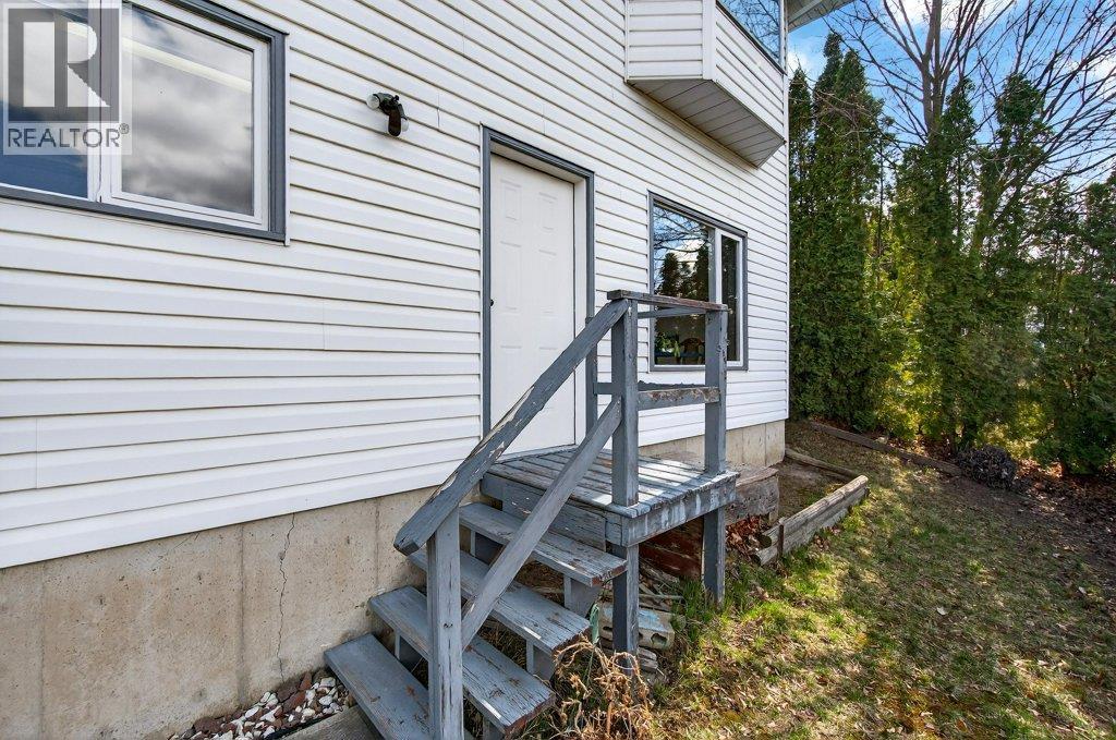 4751 Lakeshore Road Ne, Salmon Arm, British Columbia  V1E 3N8 - Photo 58 - 10381093