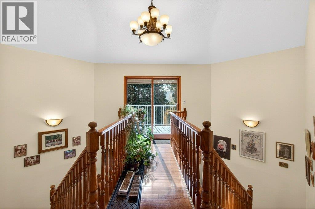 7905 97a Highway, Mara, British Columbia  V0E 2K0 - Photo 23 - 10380255