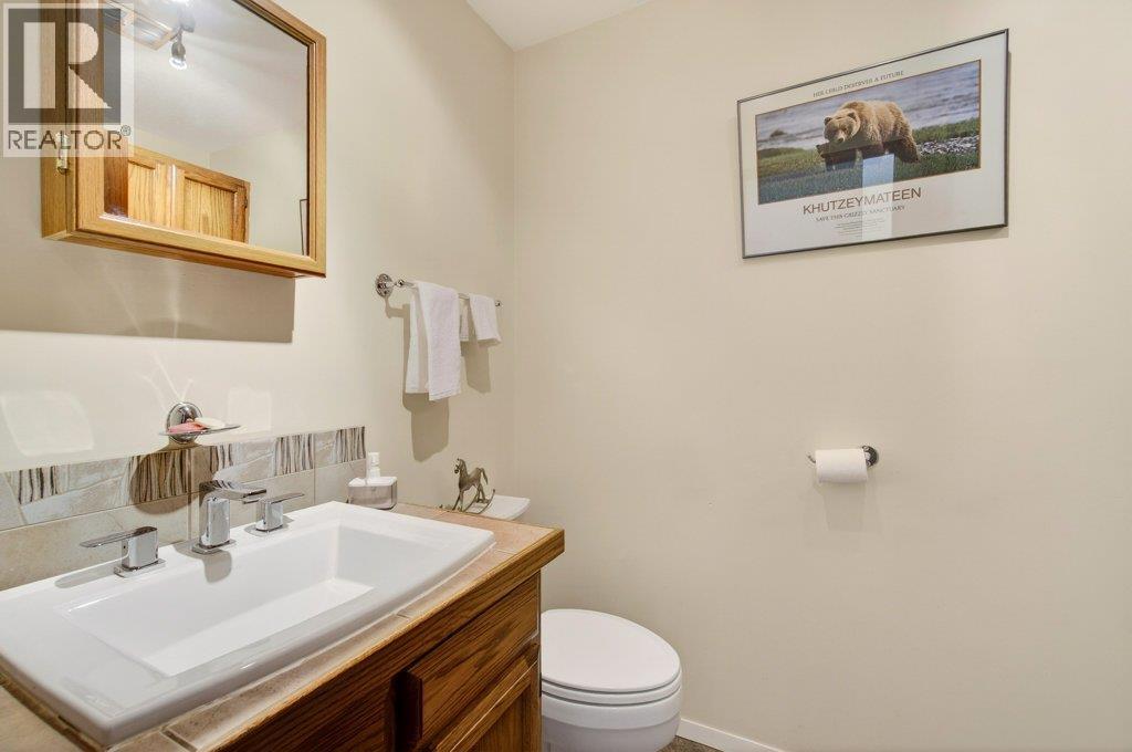 7905 97a Highway, Mara, British Columbia  V0E 2K0 - Photo 25 - 10380255