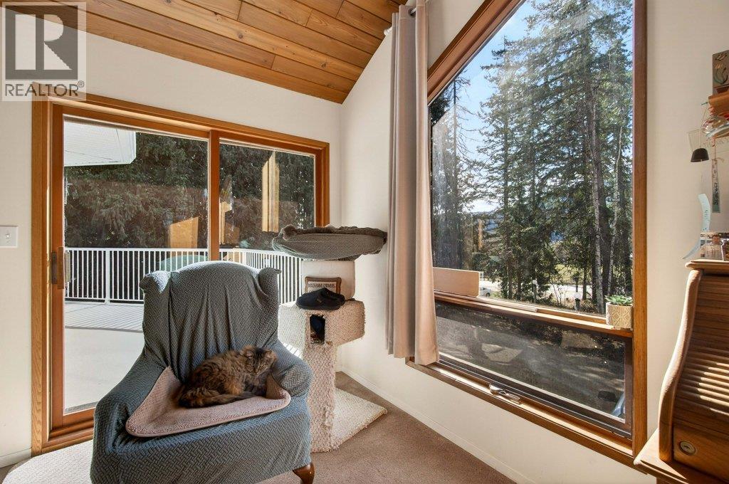 7905 97a Highway, Mara, British Columbia  V0E 2K0 - Photo 31 - 10380255