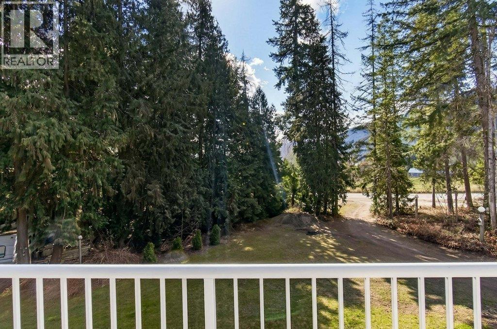 7905 97a Highway, Mara, British Columbia  V0E 2K0 - Photo 37 - 10380255