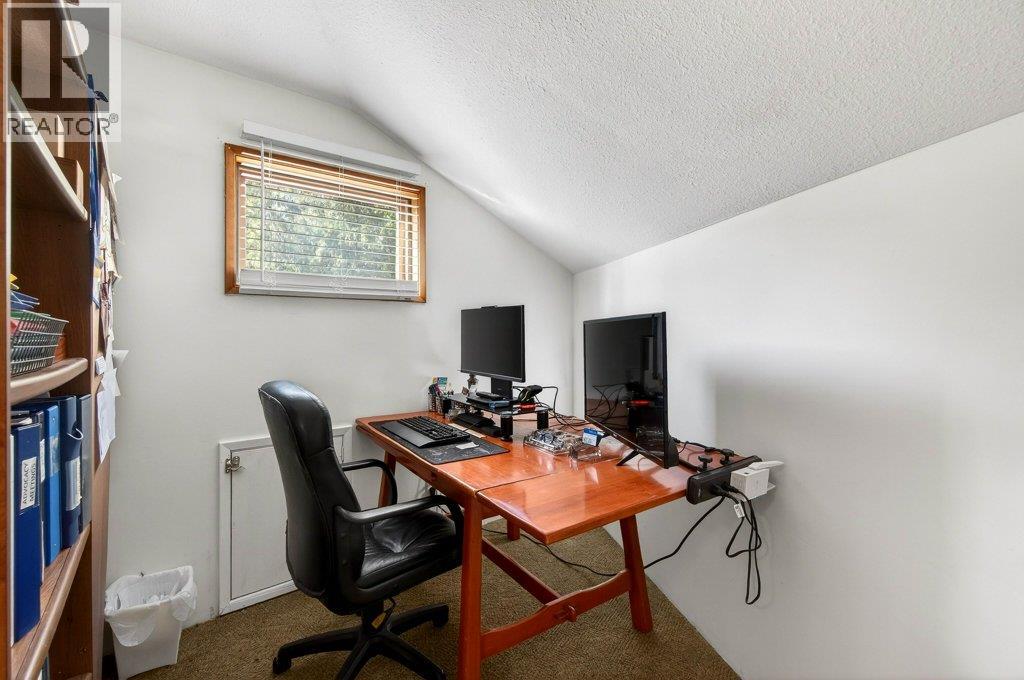 7905 97a Highway, Mara, British Columbia  V0E 2K0 - Photo 40 - 10380255