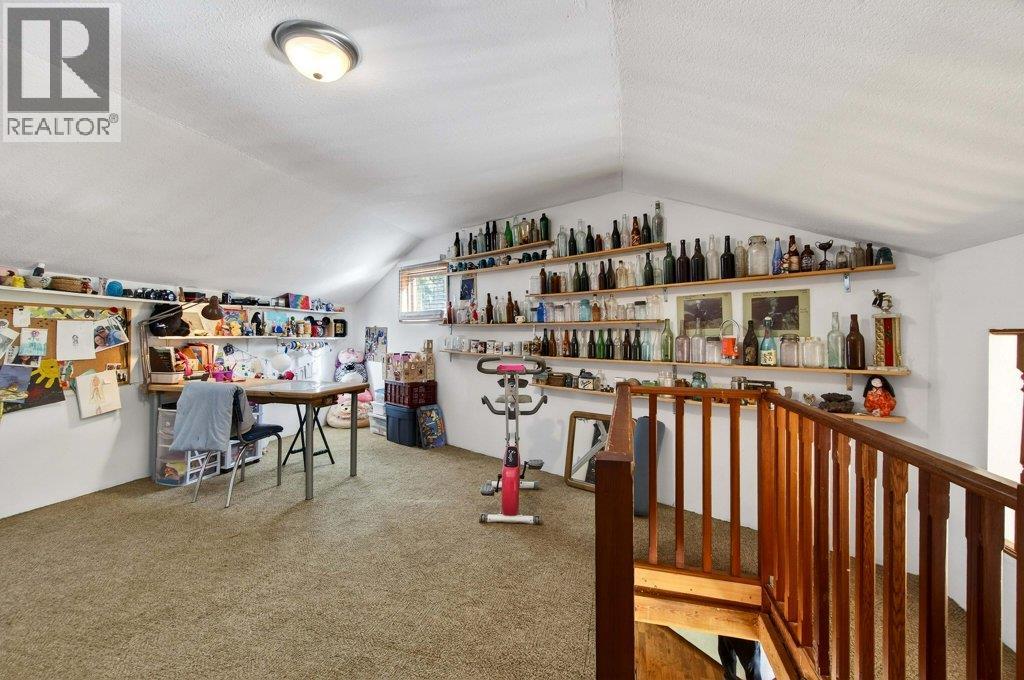 7905 97a Highway, Mara, British Columbia  V0E 2K0 - Photo 43 - 10380255