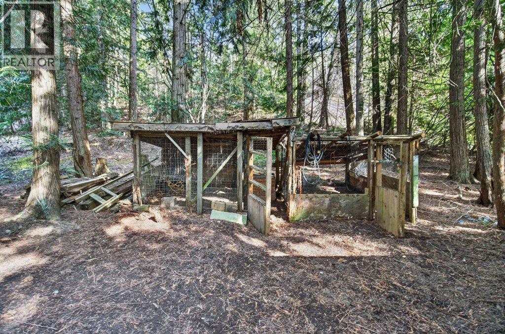 7905 97a Highway, Mara, British Columbia  V0E 2K0 - Photo 47 - 10380255