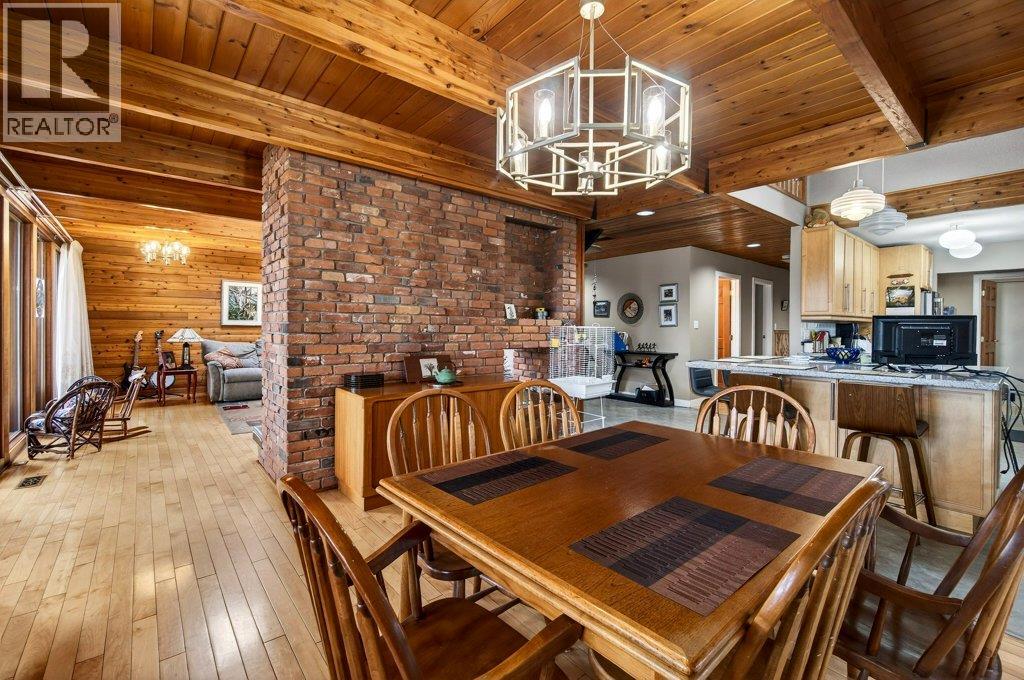 2530 4 Avenue Ne, Salmon Arm, British Columbia  V1E 2A7 - Photo 11 - 10379984