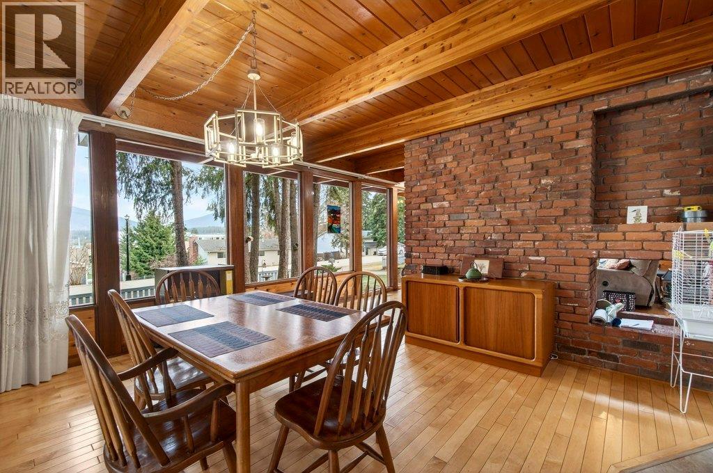 2530 4 Avenue Ne, Salmon Arm, British Columbia  V1E 2A7 - Photo 12 - 10379984