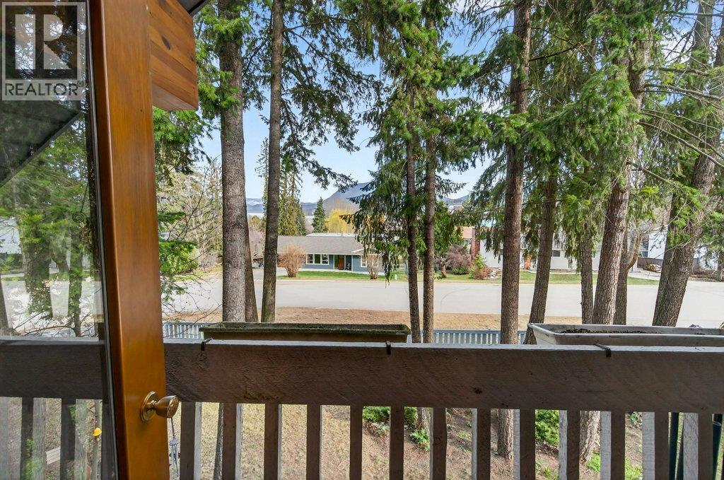 2530 4 Avenue Ne, Salmon Arm, British Columbia  V1E 2A7 - Photo 29 - 10379984