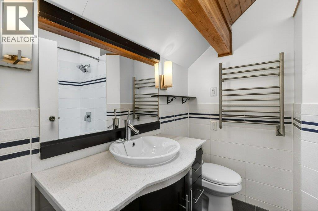 2530 4 Avenue Ne, Salmon Arm, British Columbia  V1E 2A7 - Photo 33 - 10379984