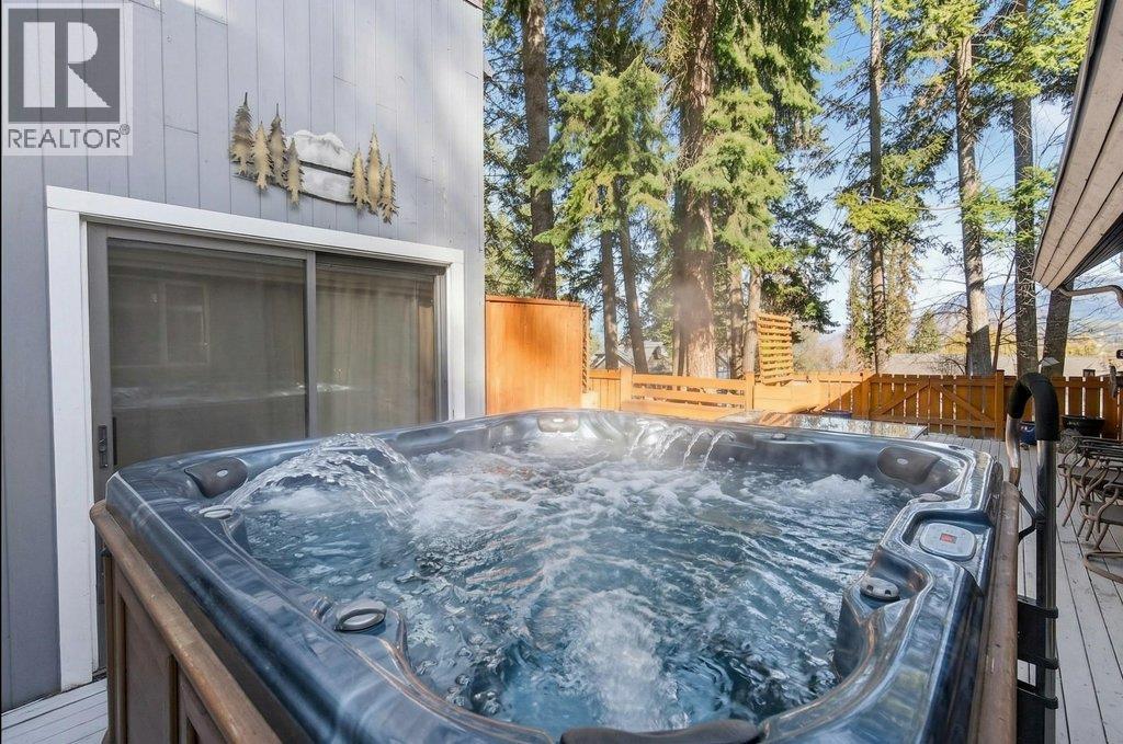 2530 4 Avenue Ne, Salmon Arm, British Columbia  V1E 2A7 - Photo 56 - 10379984