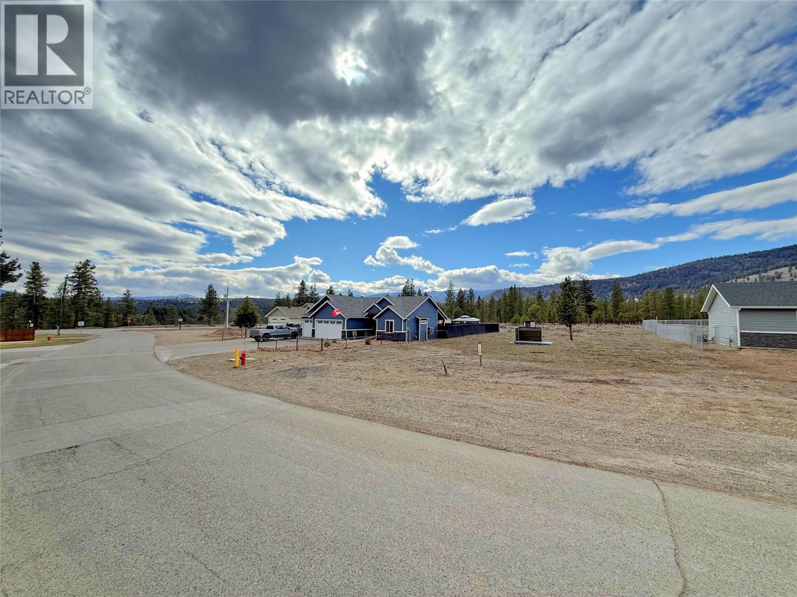 108 West China Creek Road, Princeton, British Columbia  V0X 1W0 - Photo 2 - 10381825