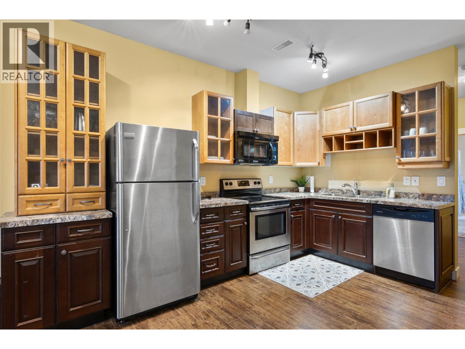 2016 Galore Crescent, Kamloops, British Columbia  V2E 0A7 - Photo 31 - 10381757