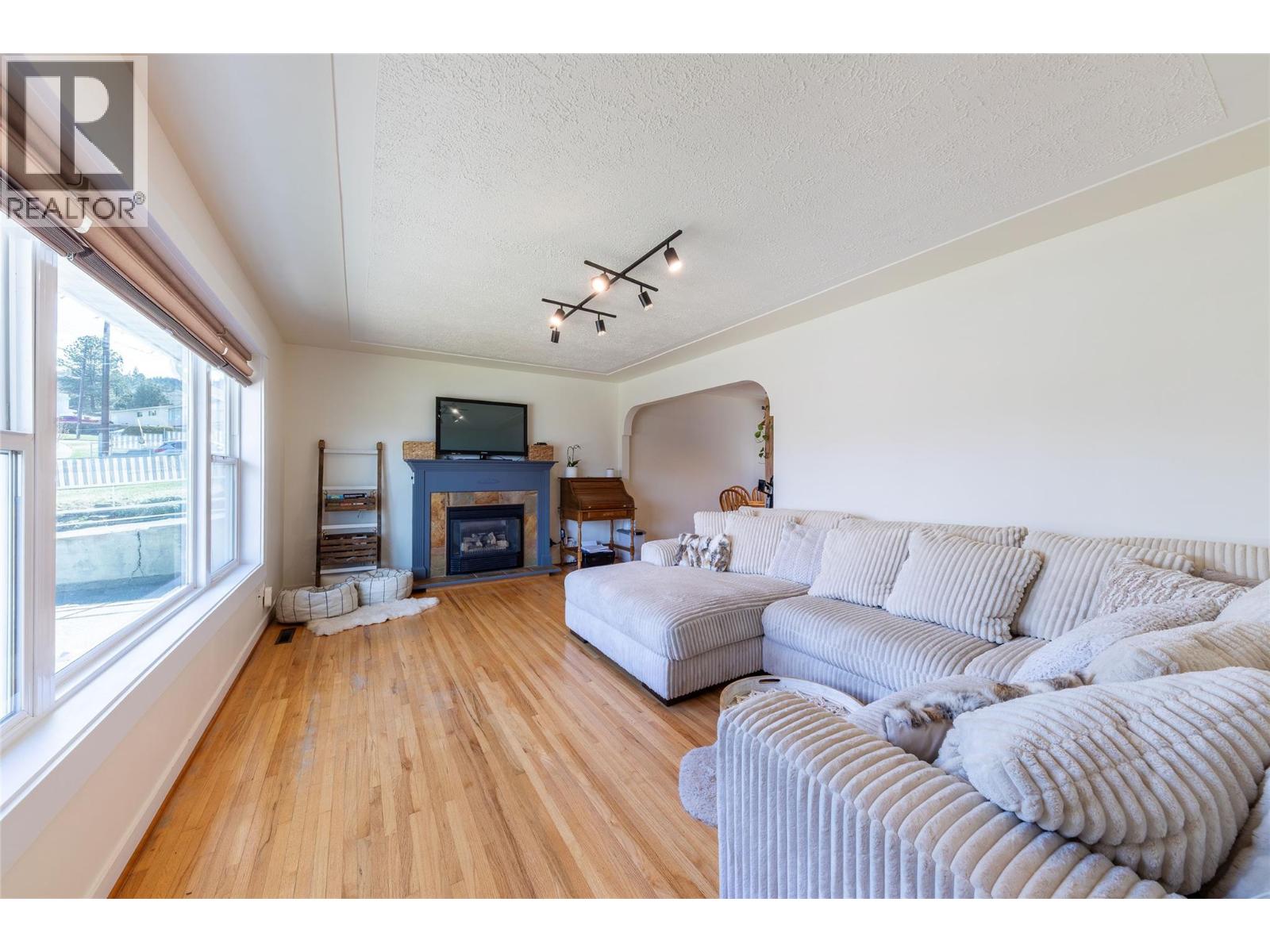 593 Tunstall Crescent, Kamloops, British Columbia  V2C 3J1 - Photo 11 - 10381666