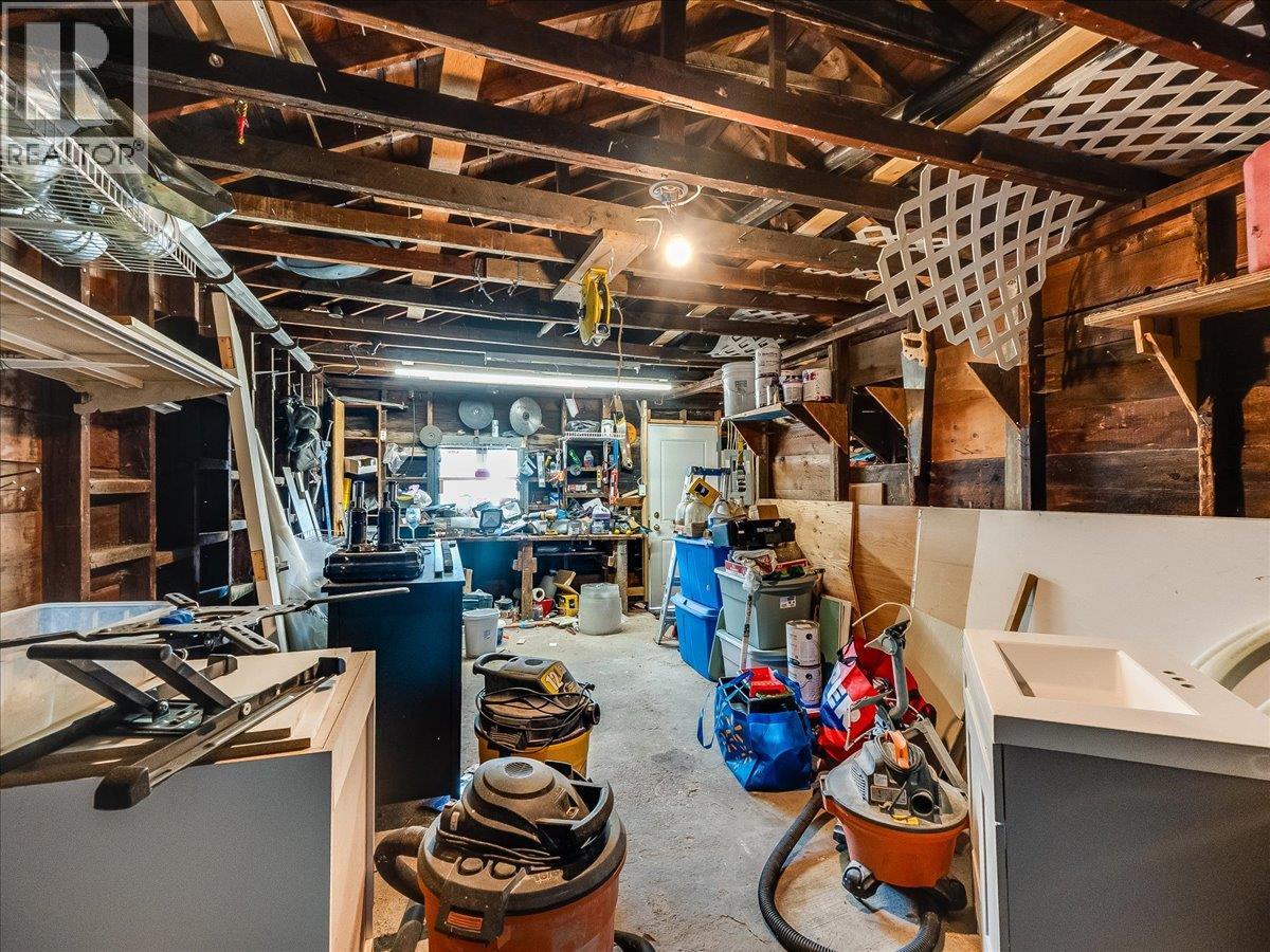 1534 Fifth Avenue, Trail, British Columbia  V1R 1T8 - Photo 38 - 10381563