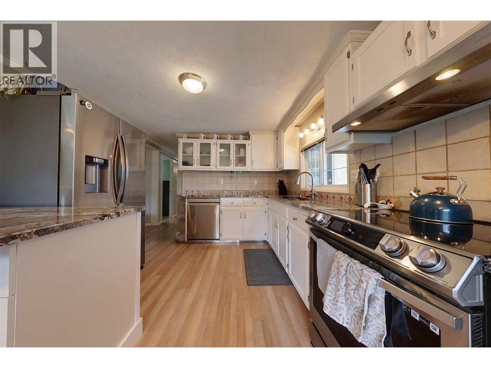 3433 Erickson Road, Creston, British Columbia  V0B 1G1 - Photo 10 - 10381627