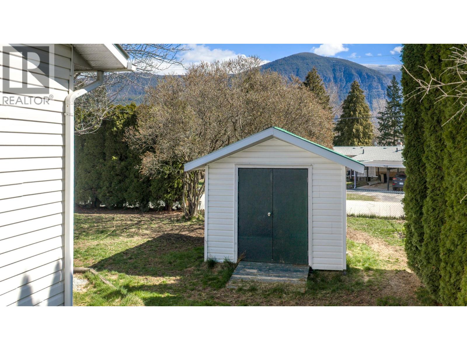 3433 Erickson Road, Creston, British Columbia  V0B 1G1 - Photo 27 - 10381627