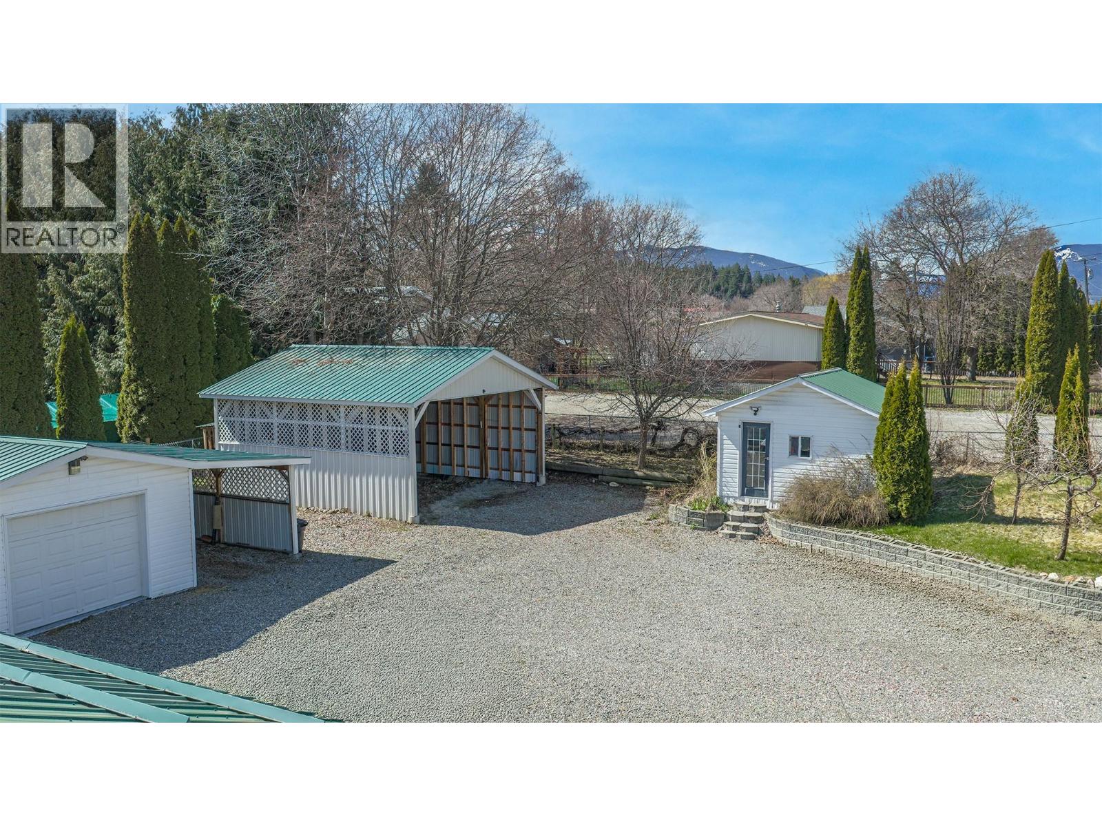 3433 Erickson Road, Creston, British Columbia  V0B 1G1 - Photo 5 - 10381627