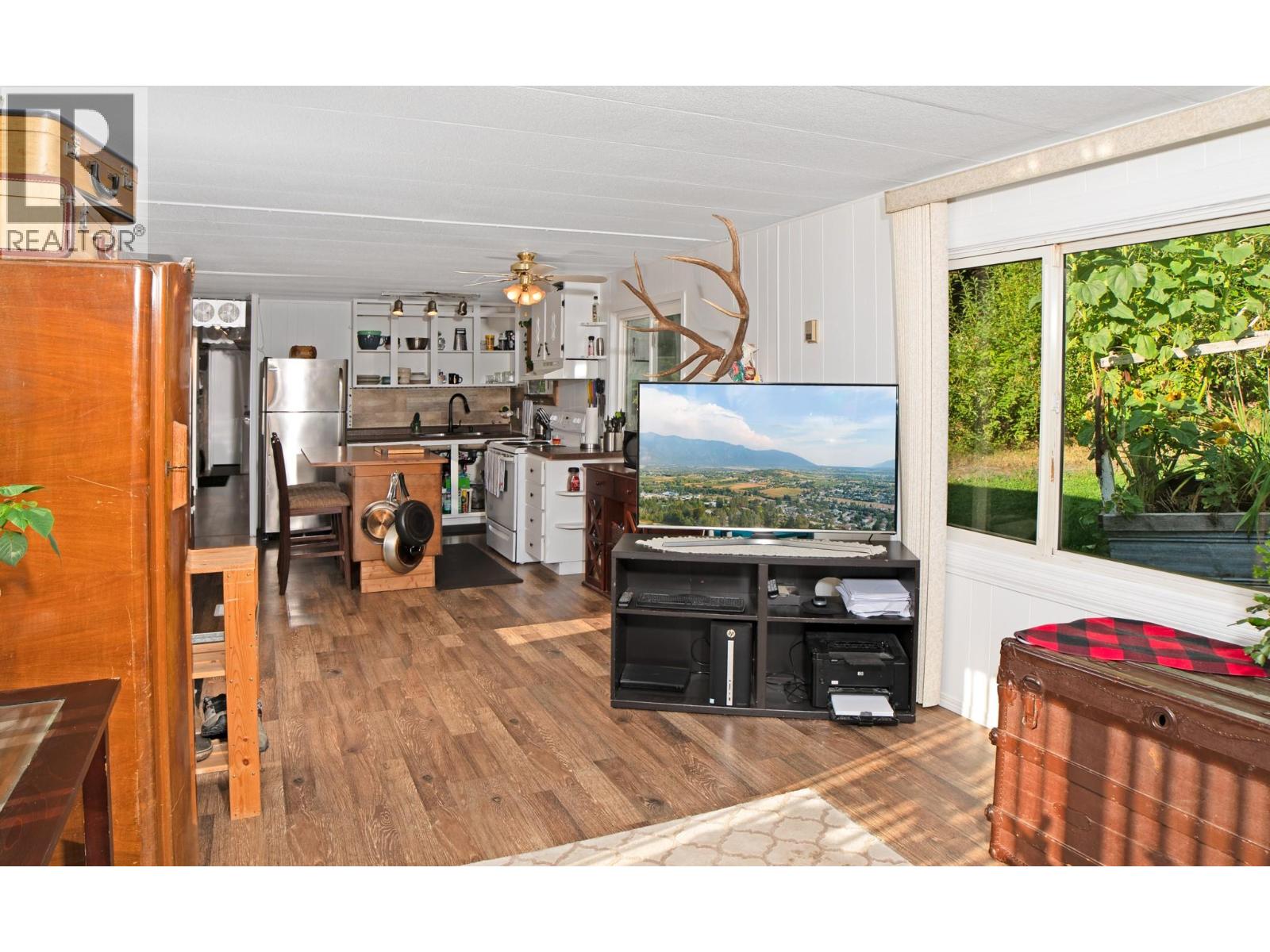 1137 36th Avenue N, Creston, British Columbia  V0B 1G1 - Photo 5 - 10381833