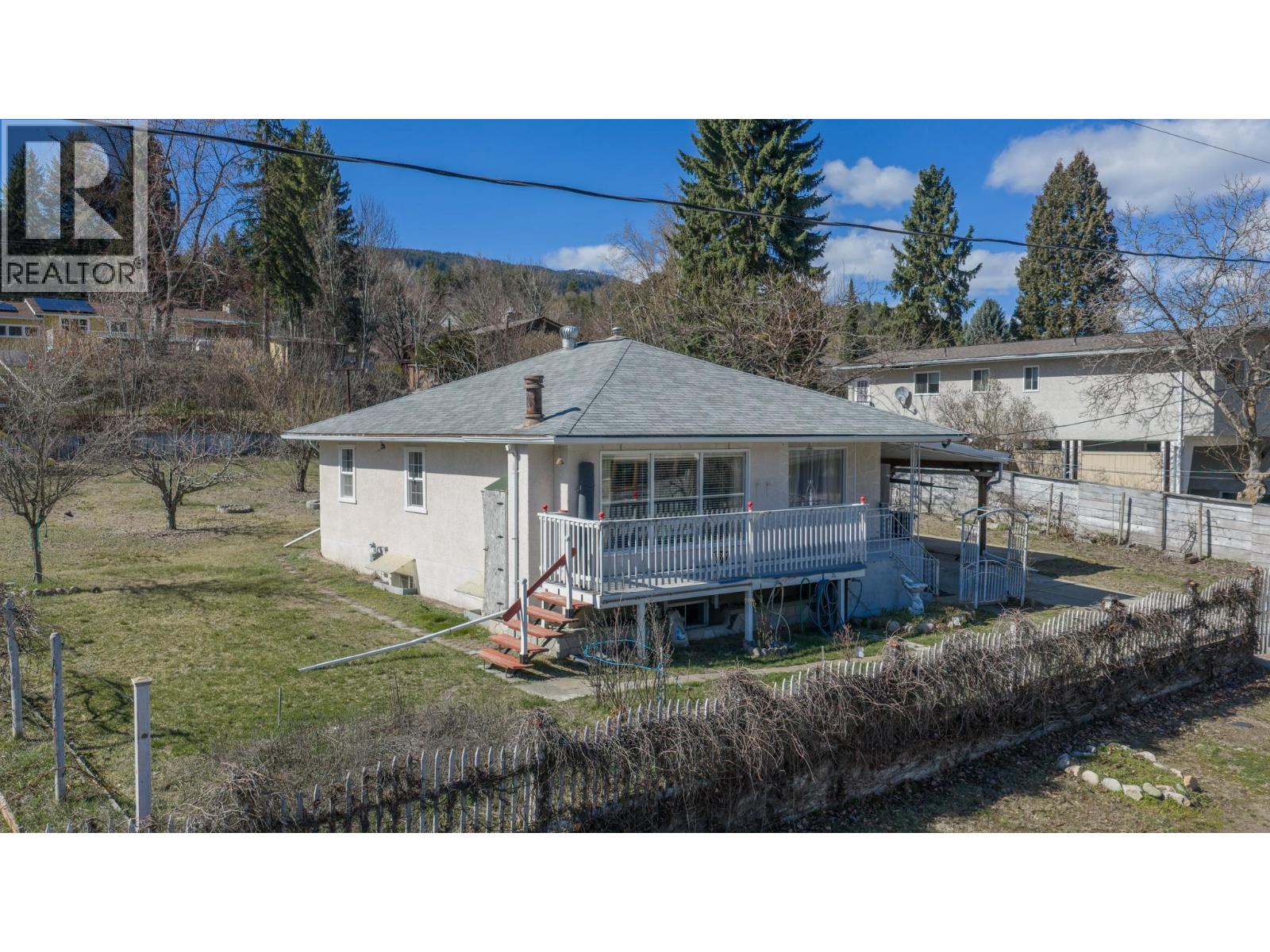 3404 4th Avenue, Castlegar, British Columbia  V1N 2T3 - Photo 17 - 10381823
