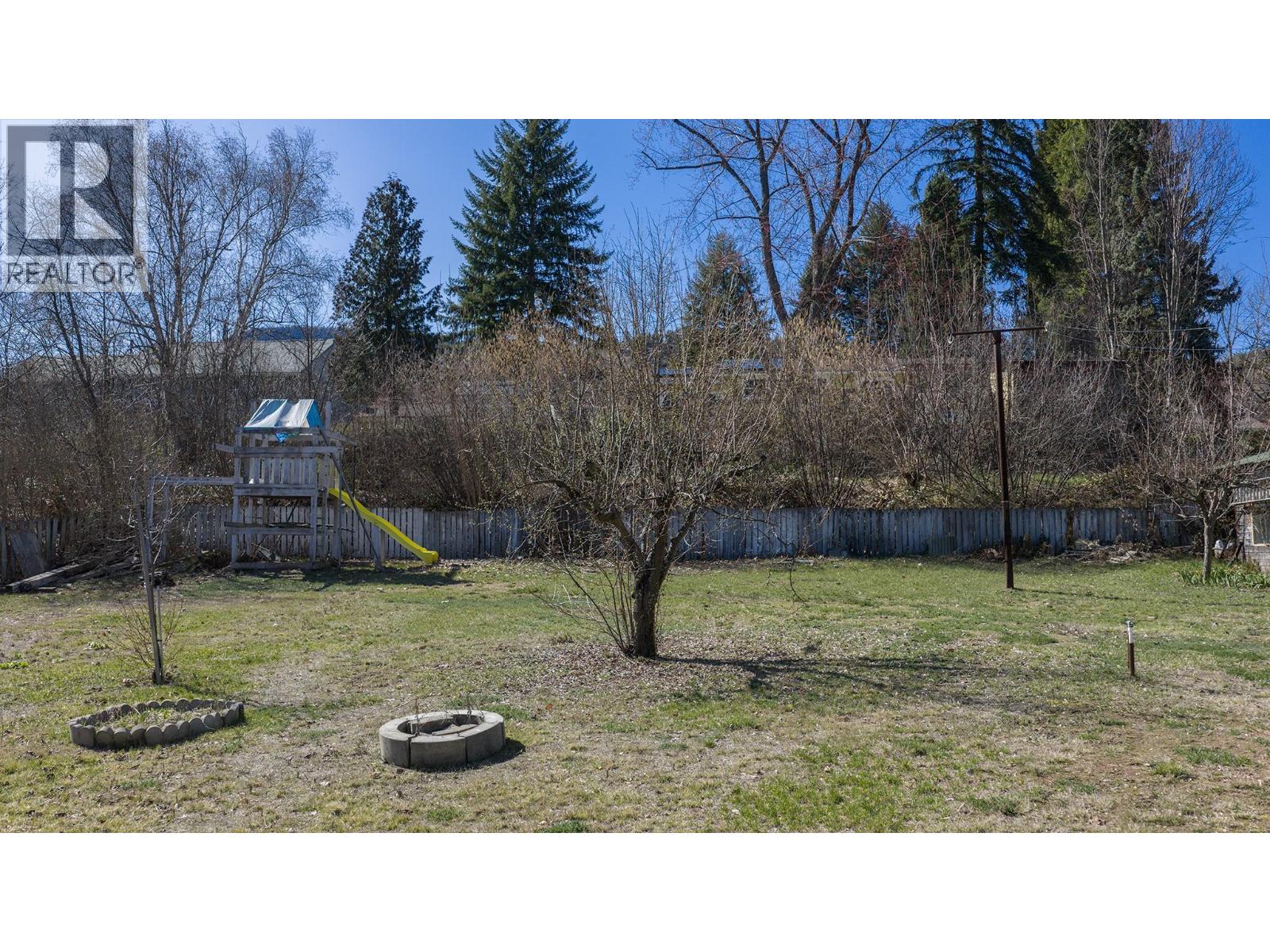 3404 4th Avenue, Castlegar, British Columbia  V1N 2T3 - Photo 35 - 10381823