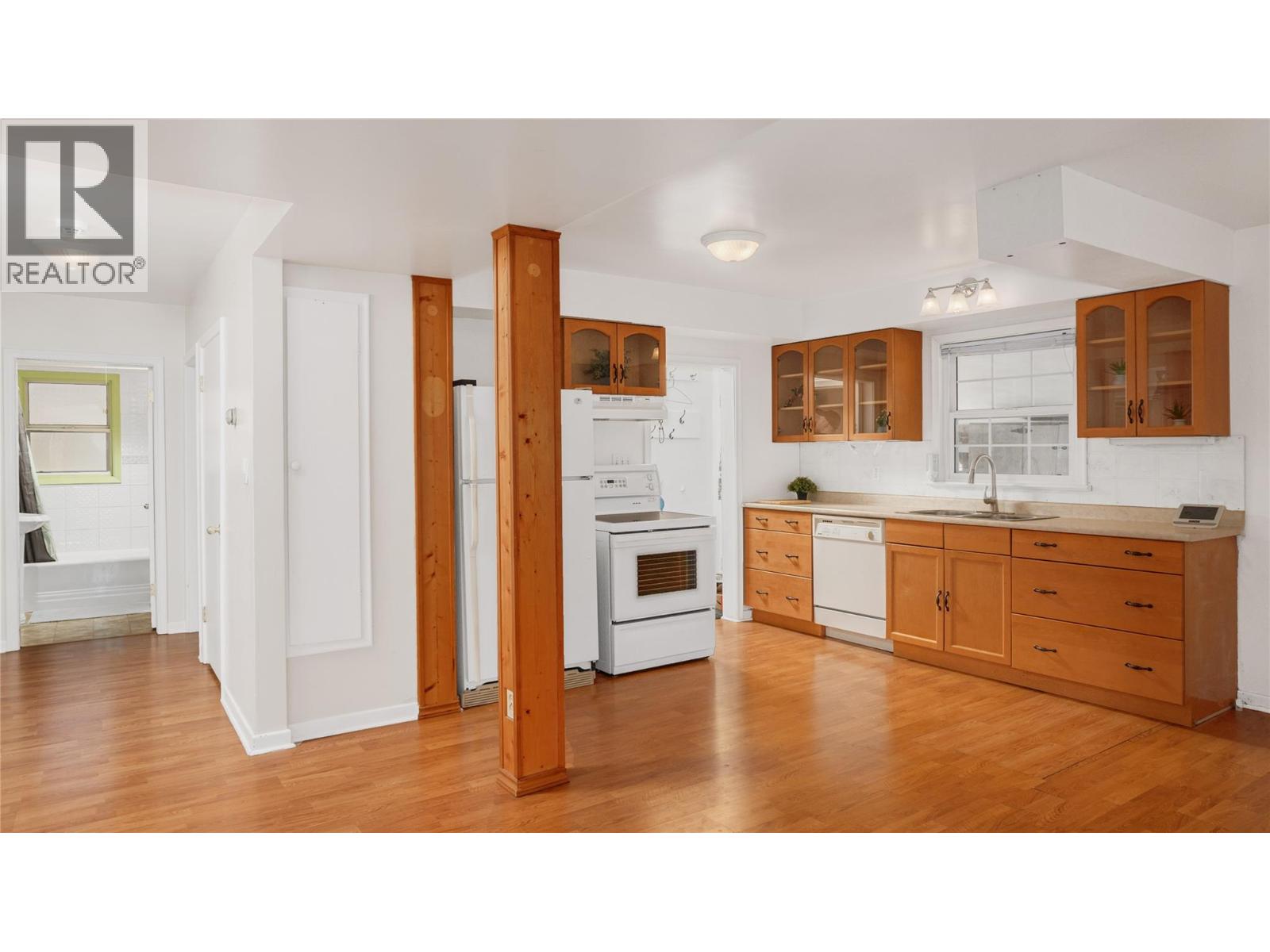 3404 4th Avenue, Castlegar, British Columbia  V1N 2T3 - Photo 7 - 10381823