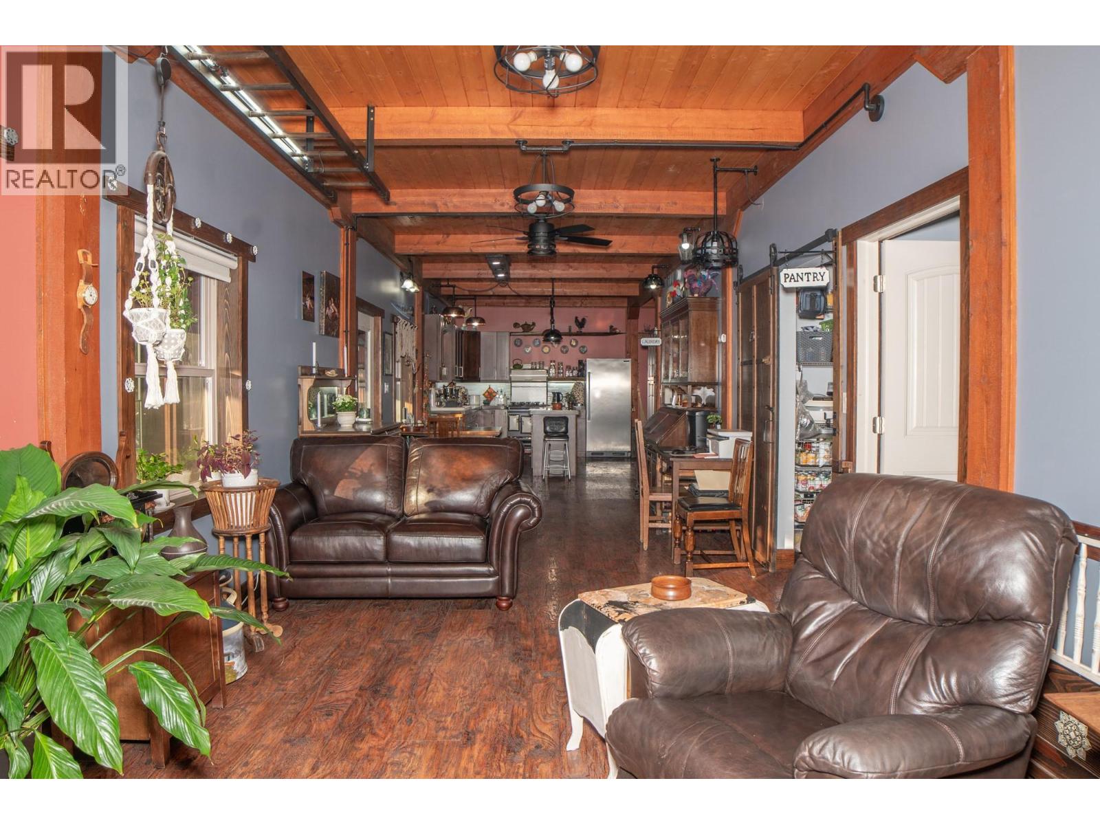 1627 Hood Road, Creston, British Columbia  V0B 1G2 - Photo 12 - 10381713