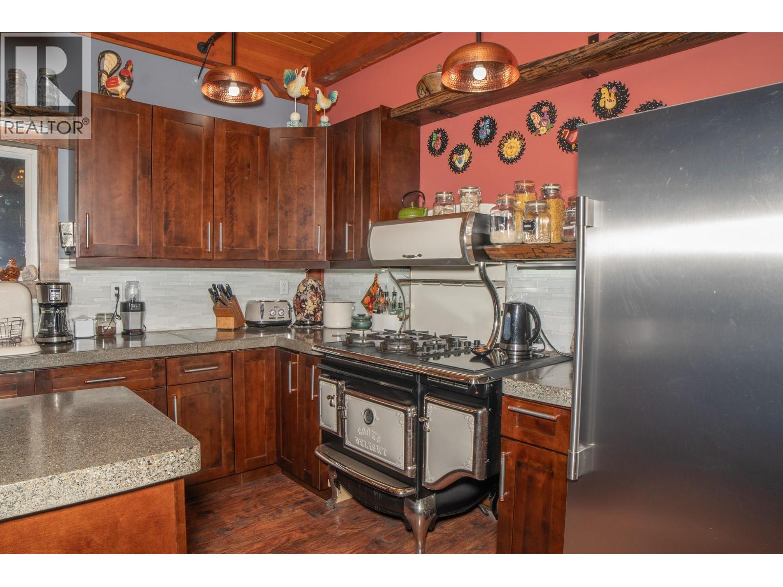 1627 Hood Road, Creston, British Columbia  V0B 1G2 - Photo 15 - 10381713