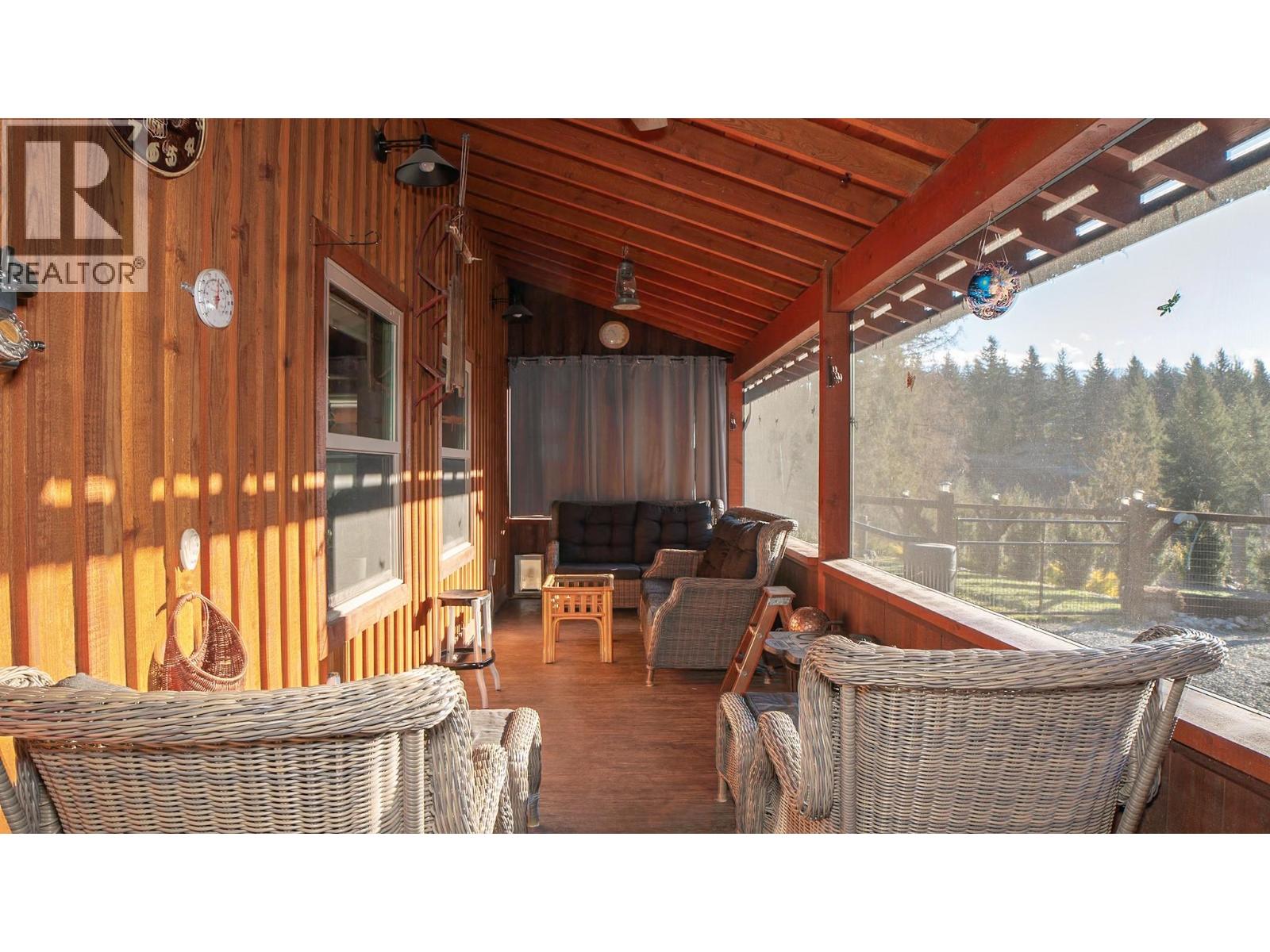 1627 Hood Road, Creston, British Columbia  V0B 1G2 - Photo 28 - 10381713