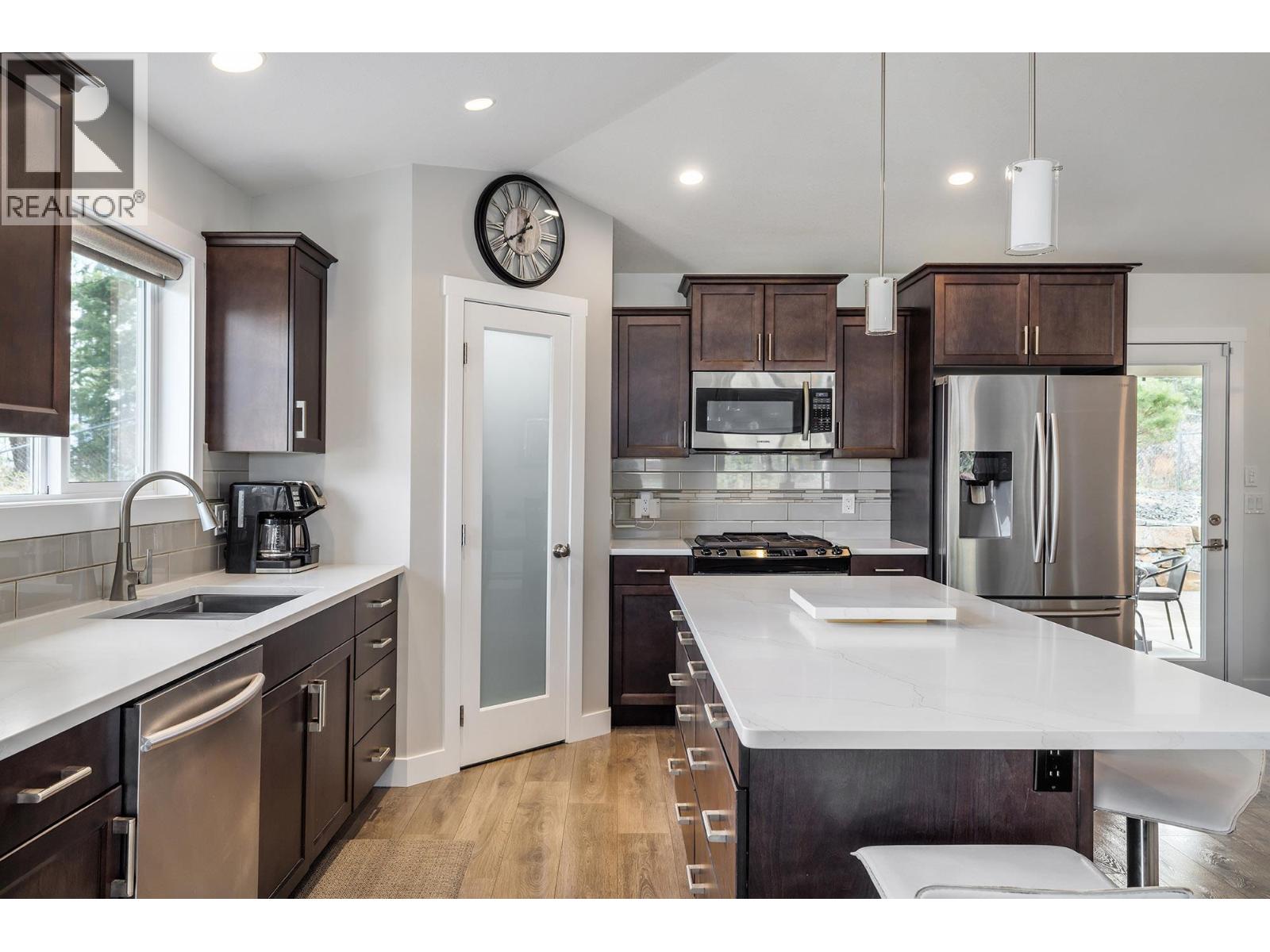 3042 Glenrosa Road, West Kelowna, British Columbia  V4T 1C4 - Photo 8 - 10381733