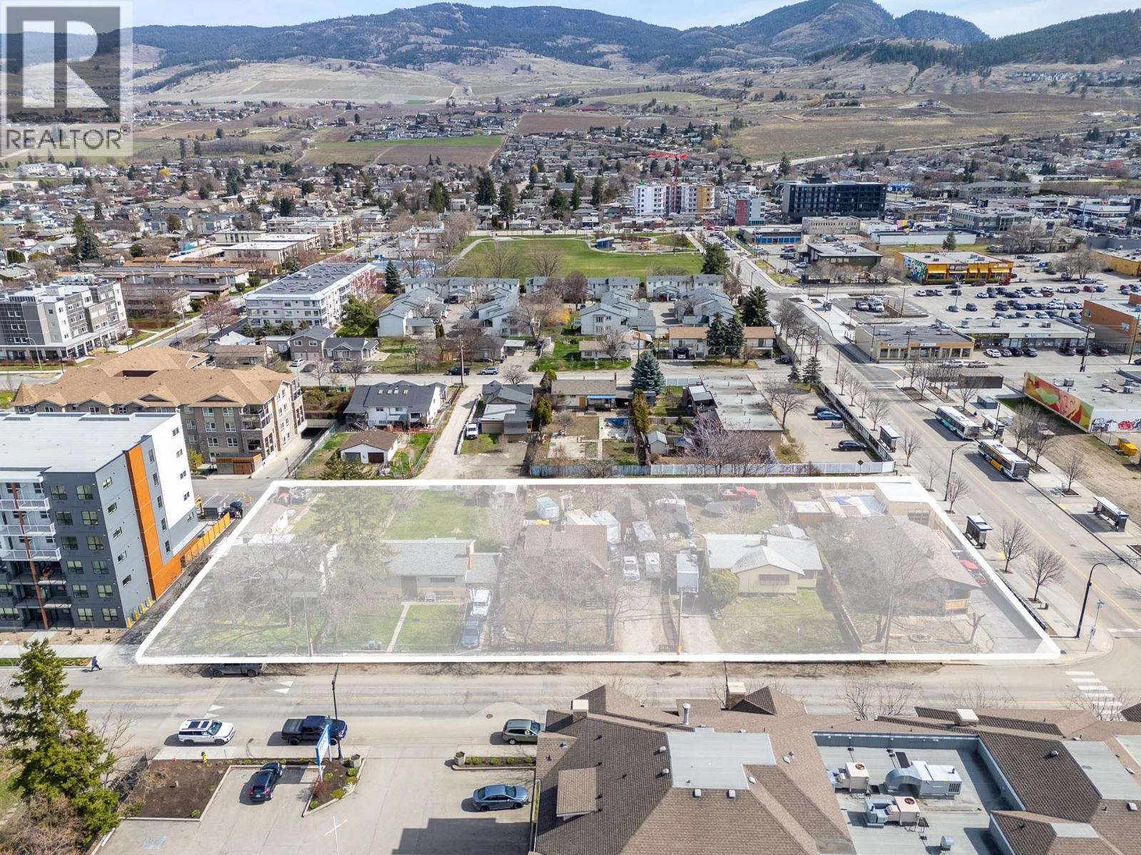 225, 235, 255, 265, 275 Dougall Road N, Kelowna, British Columbia  V1X 3K6 - Photo 1 - 10381609