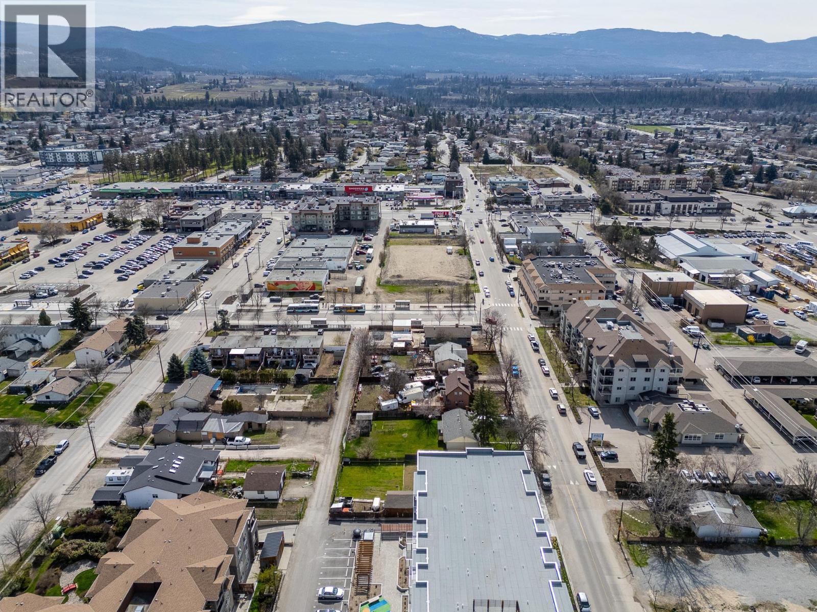 225, 235, 255, 265, 275 Dougall Road N, Kelowna, British Columbia  V1X 3K6 - Photo 11 - 10381609