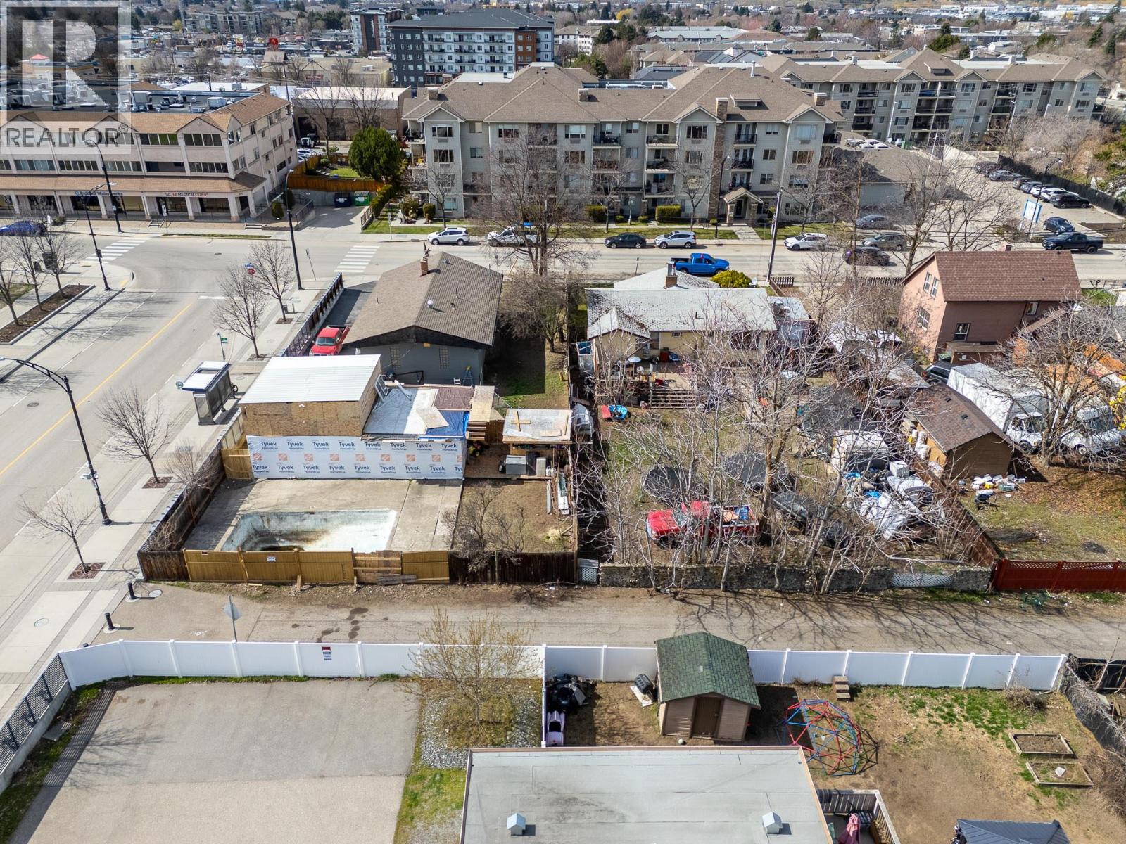 225, 235, 255, 265, 275 Dougall Road N, Kelowna, British Columbia  V1X 3K6 - Photo 14 - 10381609