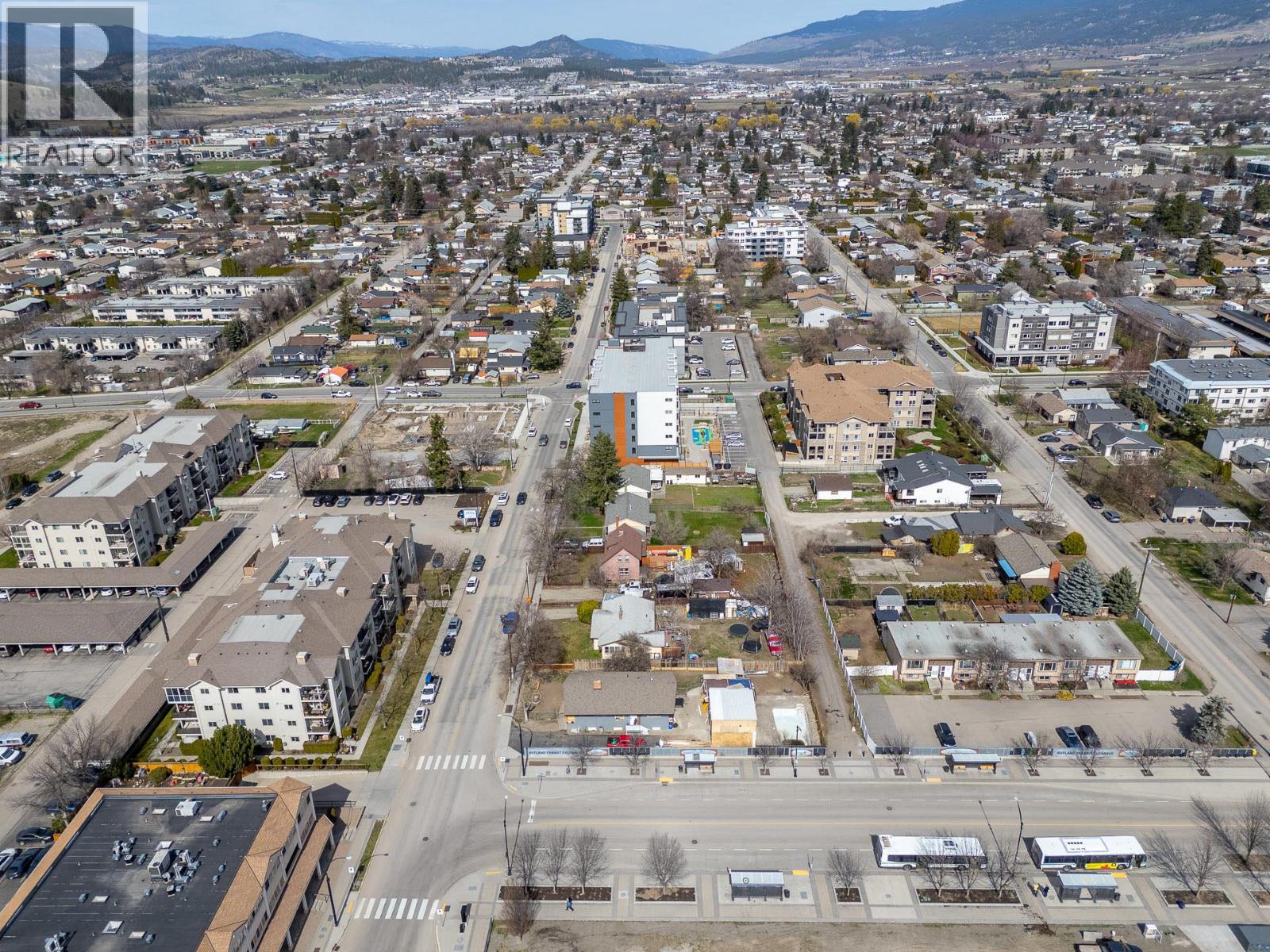 225, 235, 255, 265, 275 Dougall Road N, Kelowna, British Columbia  V1X 3K6 - Photo 7 - 10381609
