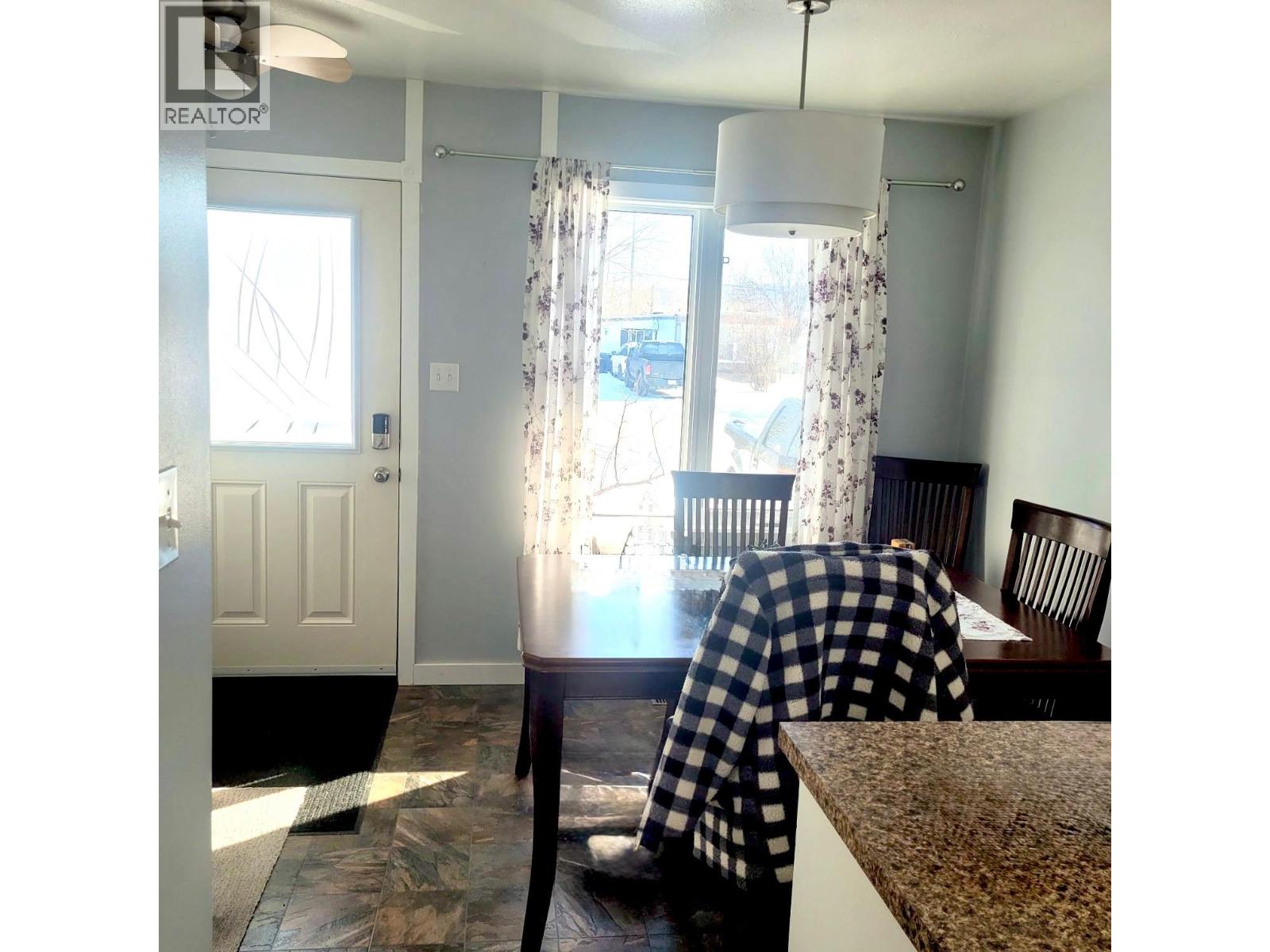 1036 121 Avenue, Dawson Creek, British Columbia  V1G 3K4 - Photo 4 - 10381210