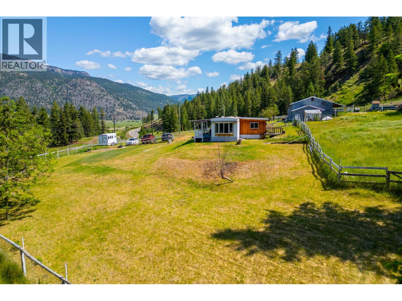 6668 Kamloops Vernon (Hwy 97) Highway, Westwold, British Columbia  V0E 3B1 - Photo 11 - 10381699