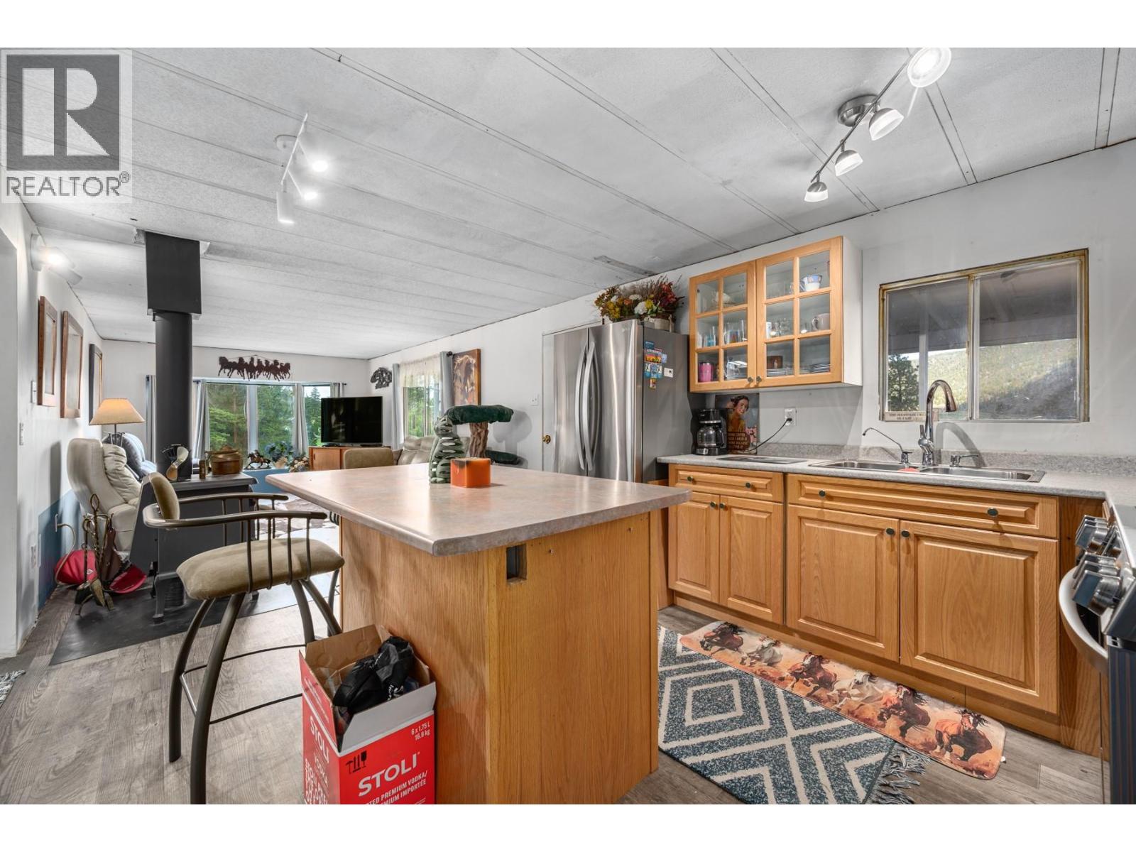 6668 Kamloops Vernon (Hwy 97) Highway, Westwold, British Columbia  V0E 3B1 - Photo 18 - 10381699