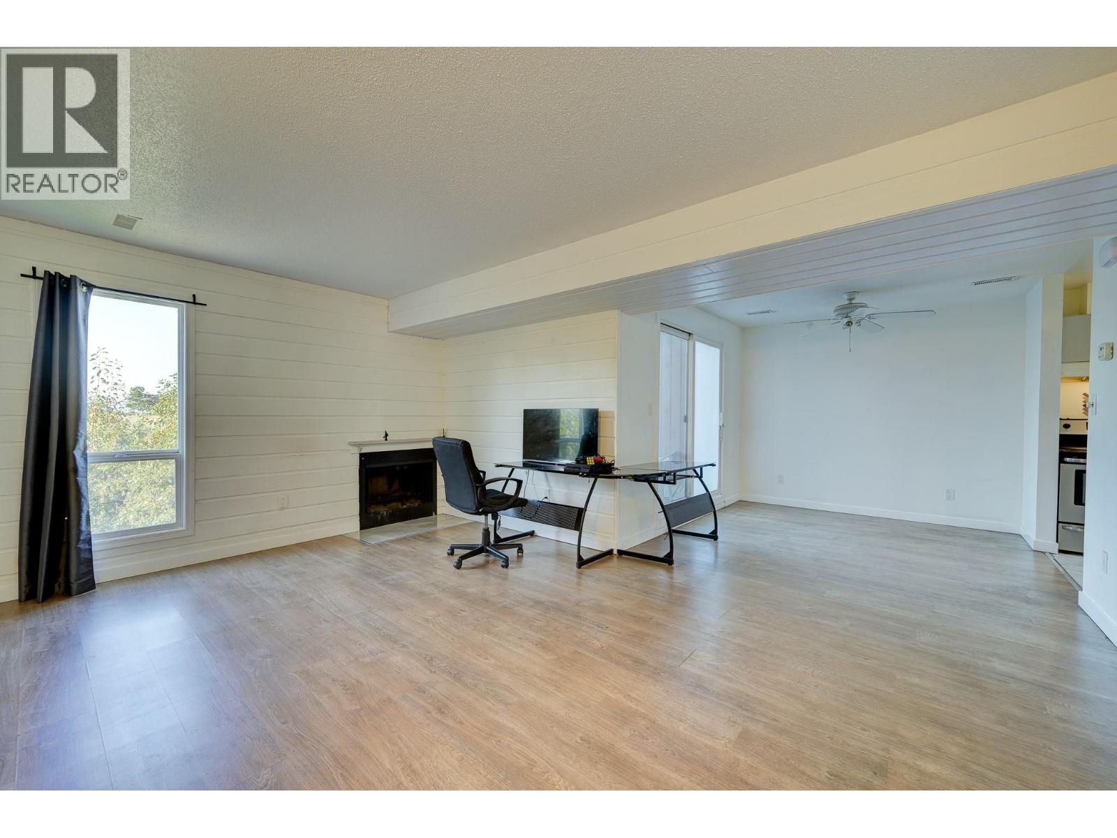 1435 Summit Drive Unit# 53, Kamloops, British Columbia  V2E 1S4 - Photo 2 - 10381635
