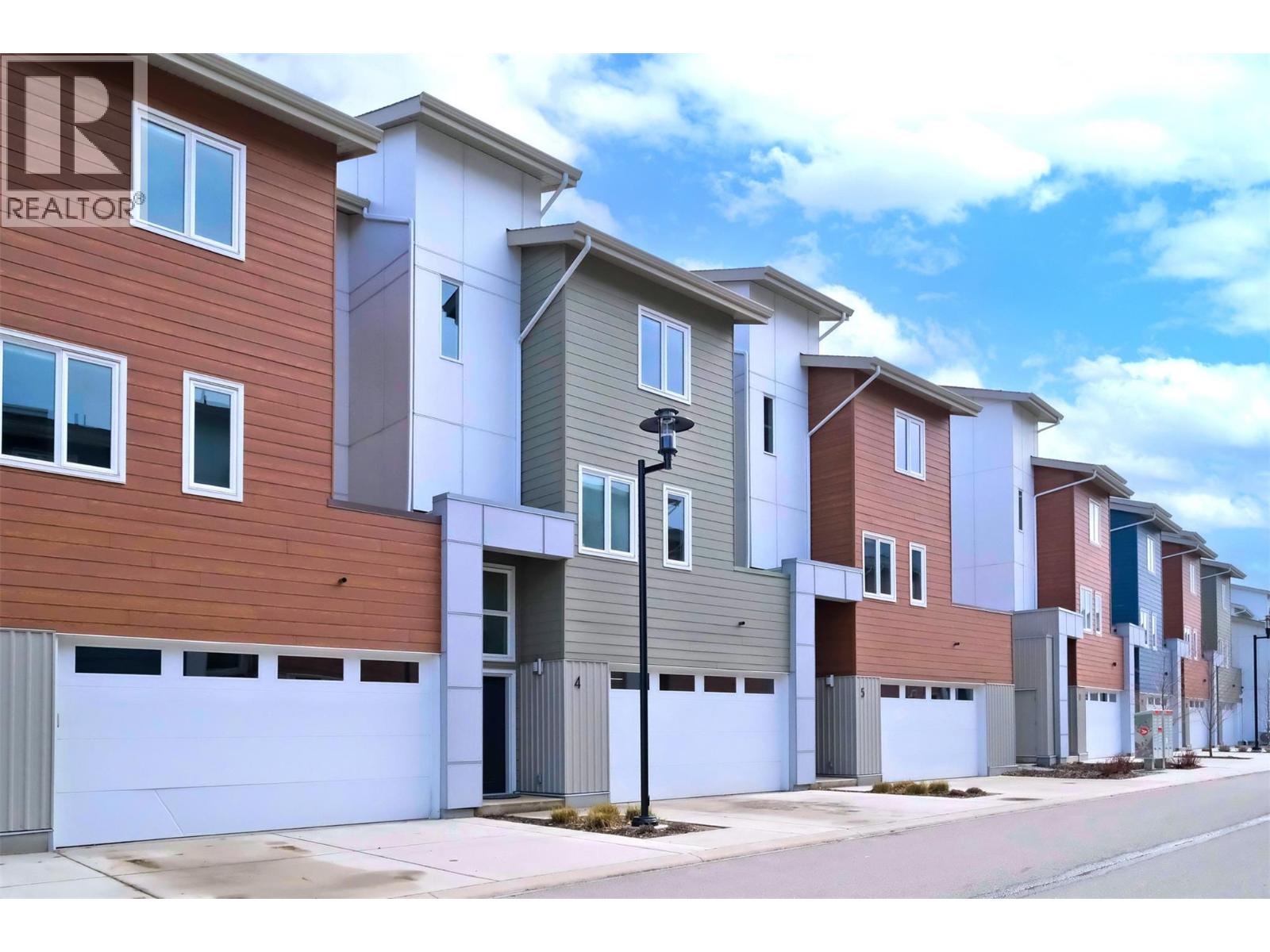 3719 Woodsdale Road Unit# 4, Lake Country, British Columbia  V4V 1X2 - Photo 3 - 10381536