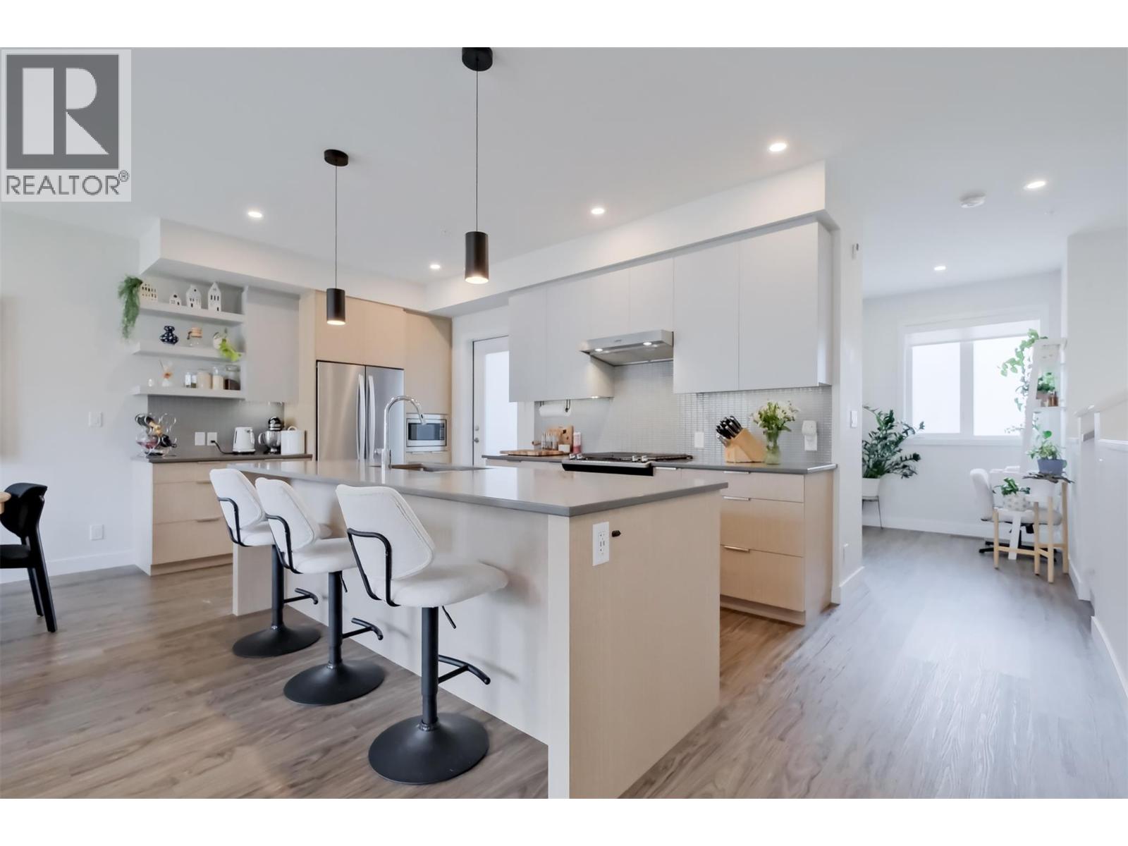 3719 Woodsdale Road Unit# 4, Lake Country, British Columbia  V4V 1X2 - Photo 5 - 10381536