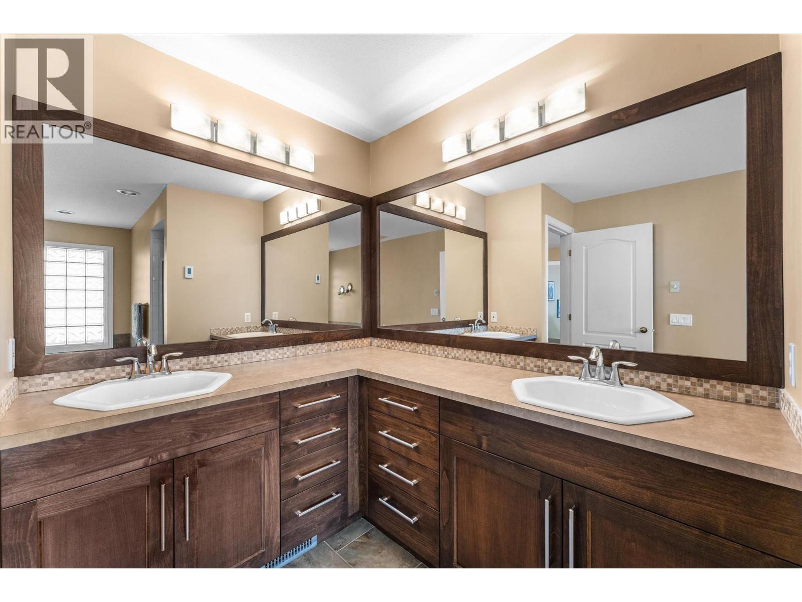 880 Christina Place Unit# 20, Kelowna, British Columbia  V1V 1S2 - Photo 32 - 10381826