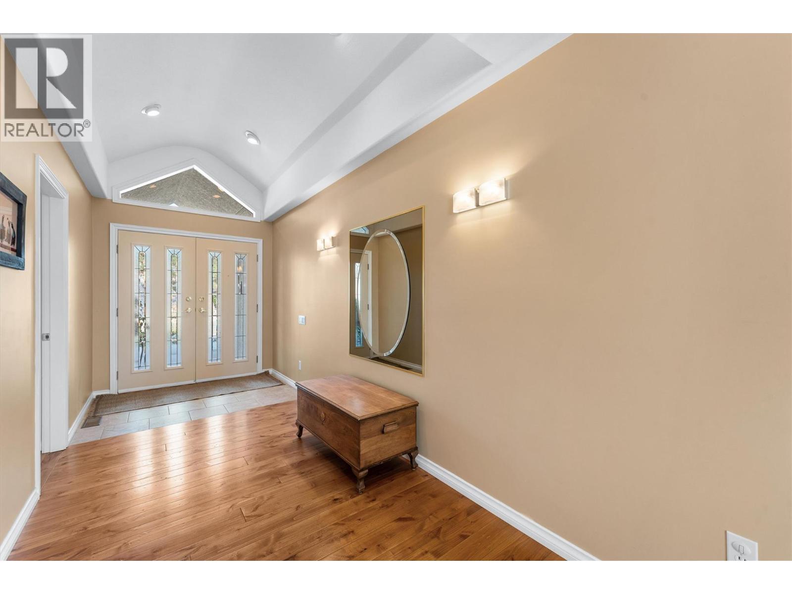 880 Christina Place Unit# 20, Kelowna, British Columbia  V1V 1S2 - Photo 4 - 10381826