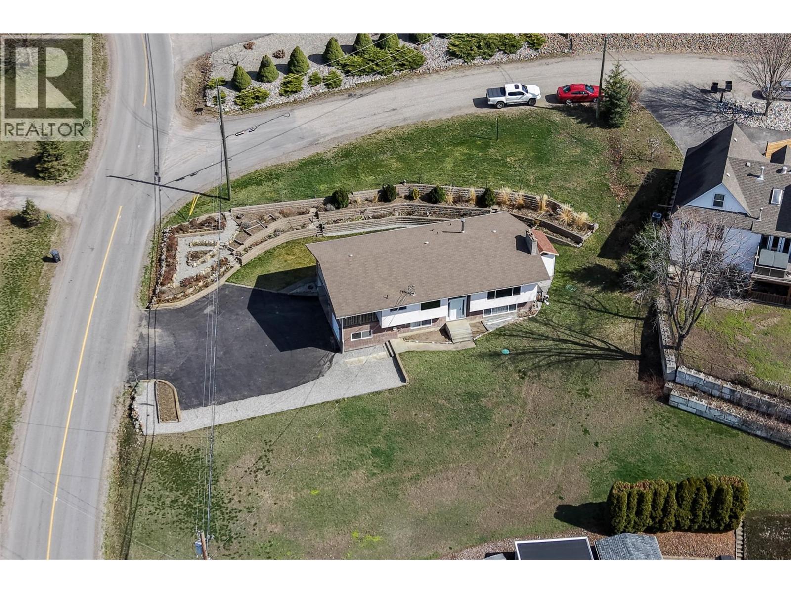 7515 L & A Road, Vernon, British Columbia  V1B 3S5 - Photo 2 - 10381288